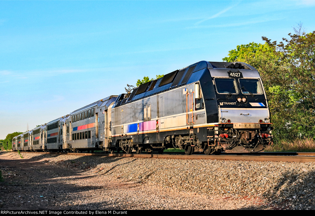 NJT 4527 on train 5441